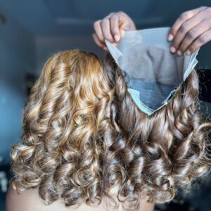 Piano bounce wig